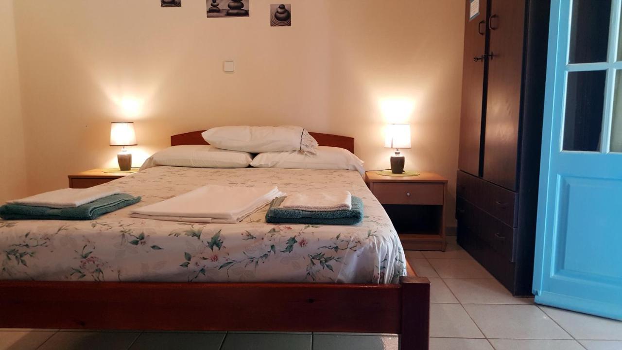 Galaxy Rooms Xi Beach Ngoại thất bức ảnh