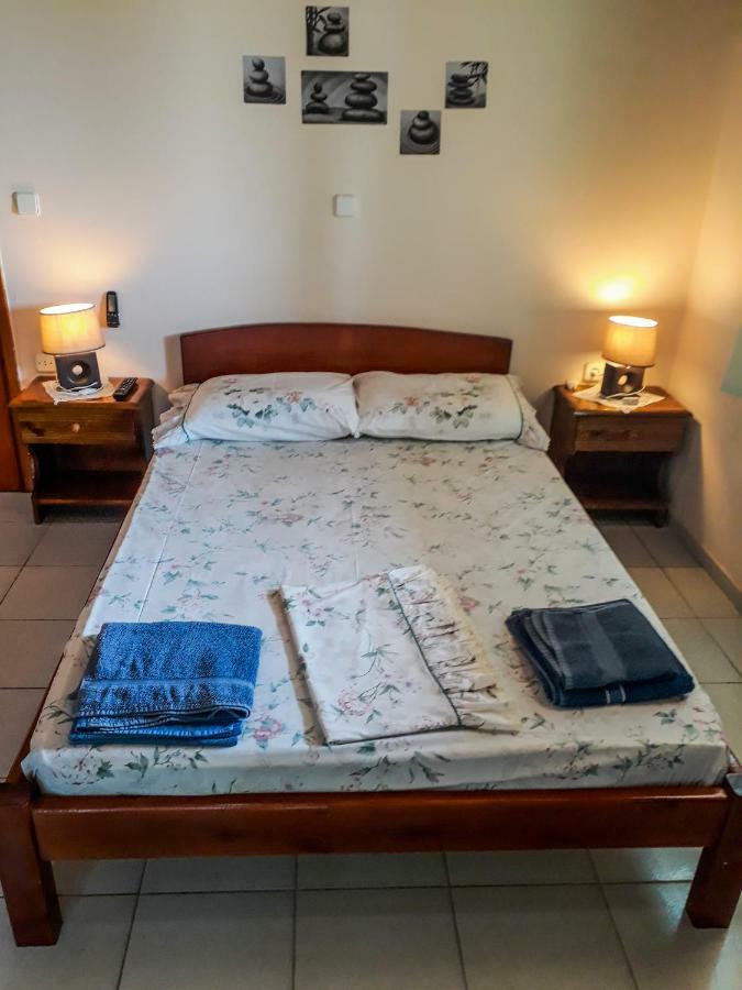 Galaxy Rooms Xi Beach Ngoại thất bức ảnh